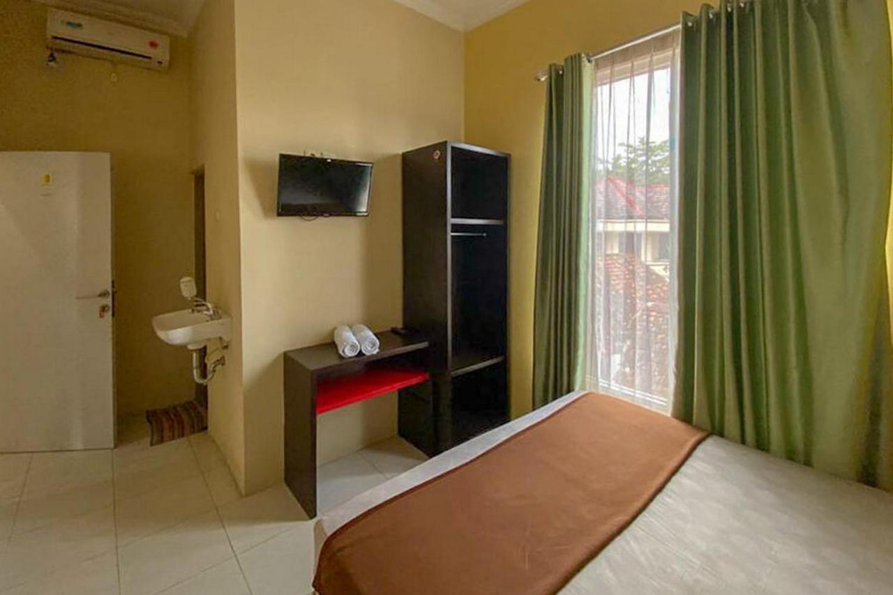 Rama Shinta Homestay Near Gembira Loka Zoo Redpartner يوغياكارتا المظهر الخارجي الصورة