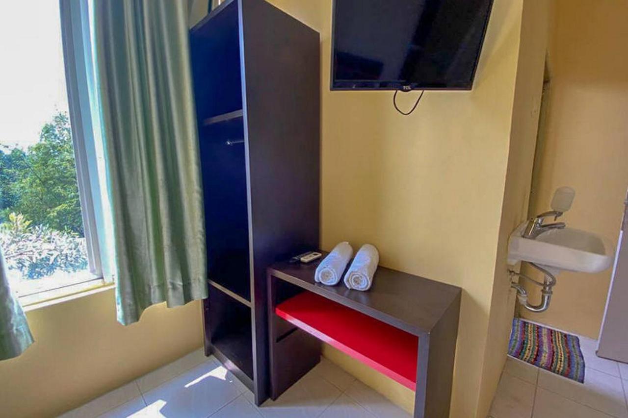 Rama Shinta Homestay Near Gembira Loka Zoo Redpartner يوغياكارتا المظهر الخارجي الصورة