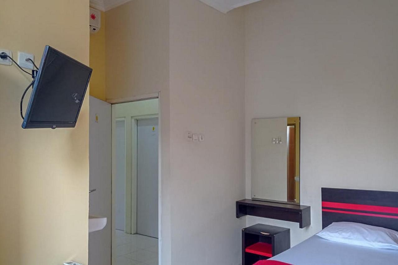 Rama Shinta Homestay Near Gembira Loka Zoo Redpartner يوغياكارتا المظهر الخارجي الصورة