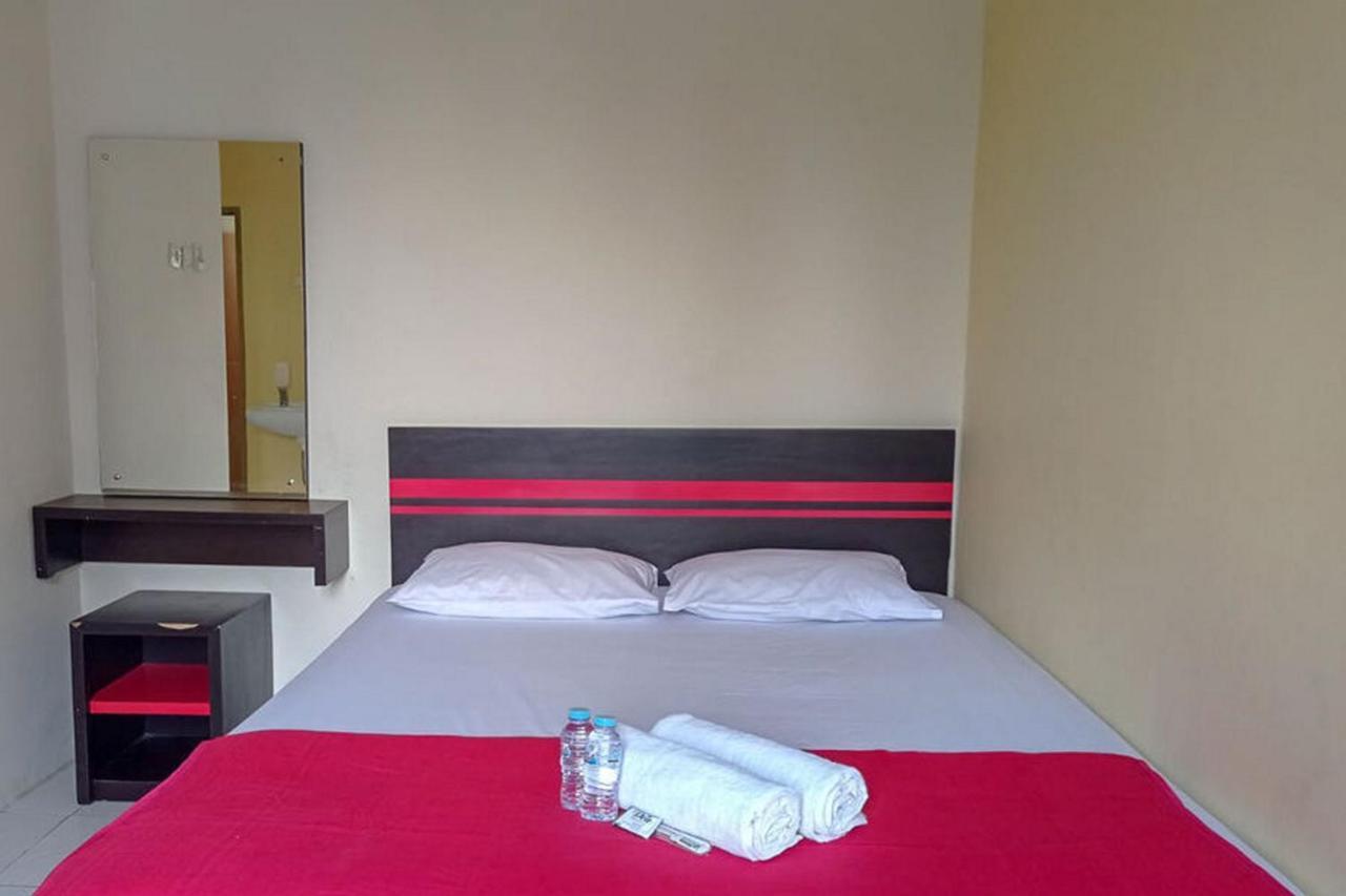 Rama Shinta Homestay Near Gembira Loka Zoo Redpartner يوغياكارتا المظهر الخارجي الصورة