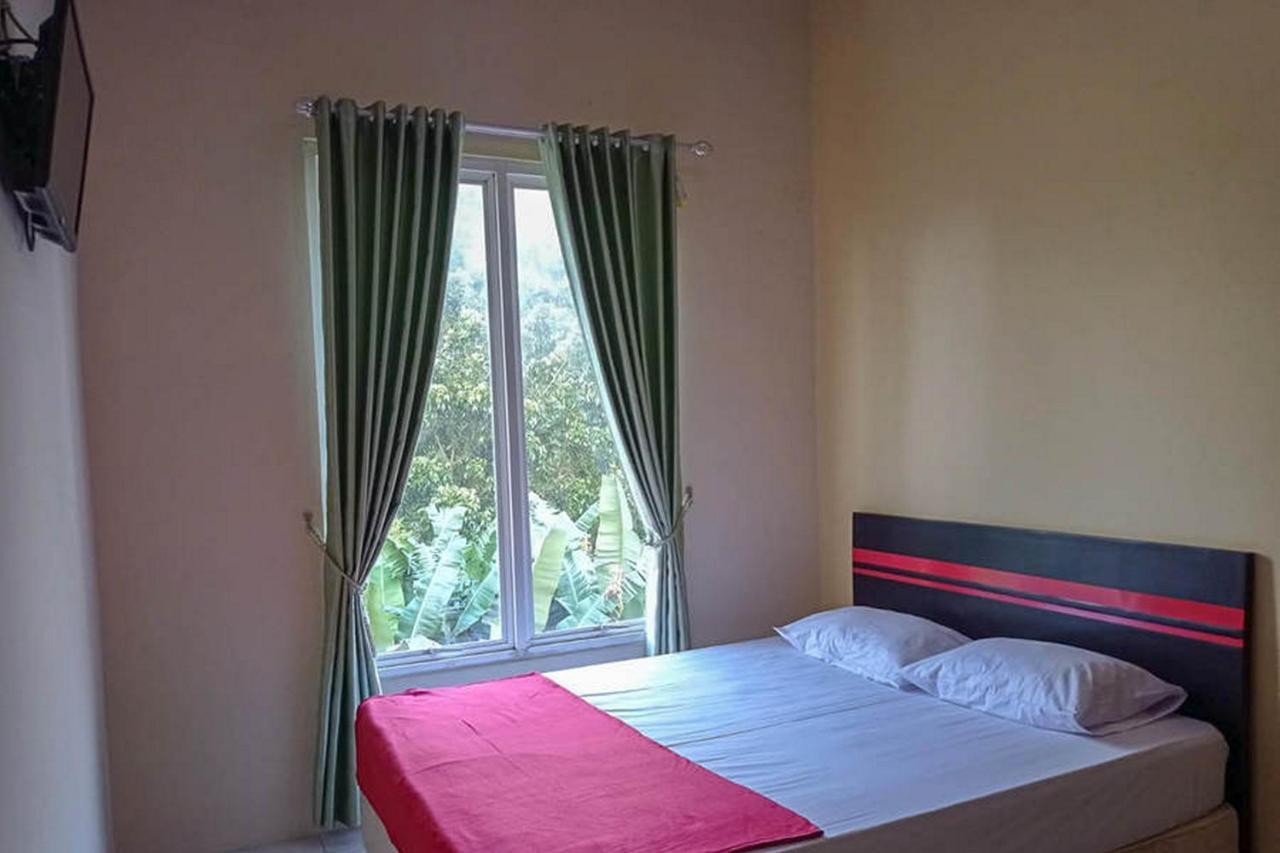 Rama Shinta Homestay Near Gembira Loka Zoo Redpartner يوغياكارتا المظهر الخارجي الصورة